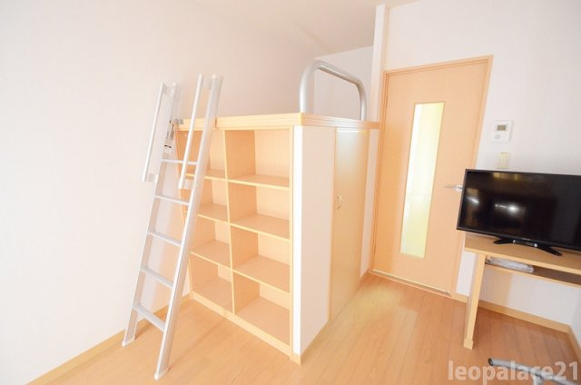 【居間・リビング】 | レオパレスヴィオラⅡ | 画像9