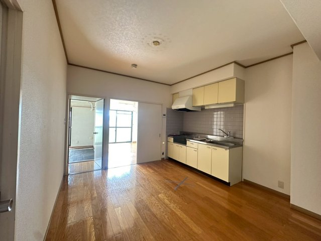 第二錦生コーポの居間・リビング