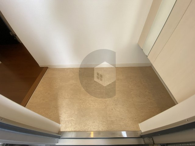 フォーシーズン御厨の玄関