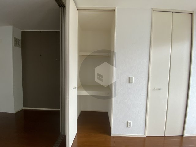 フォーシーズン御厨の収納