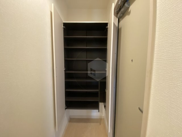 フォーシーズン御厨の収納