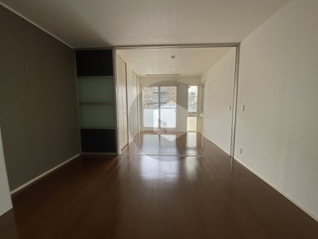 フォーシーズン御厨の居間・リビング