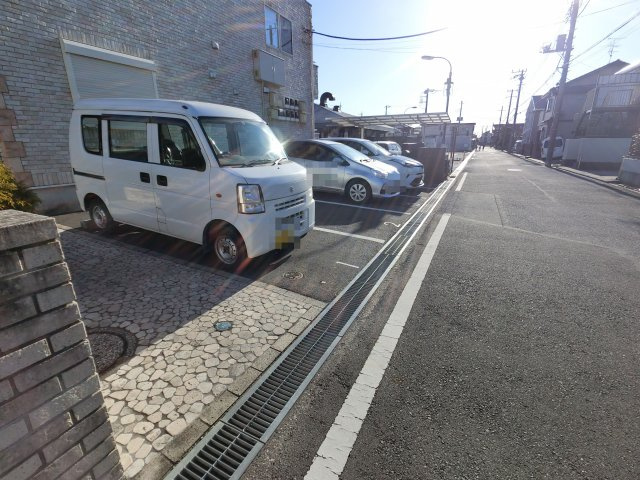 【駐車場】