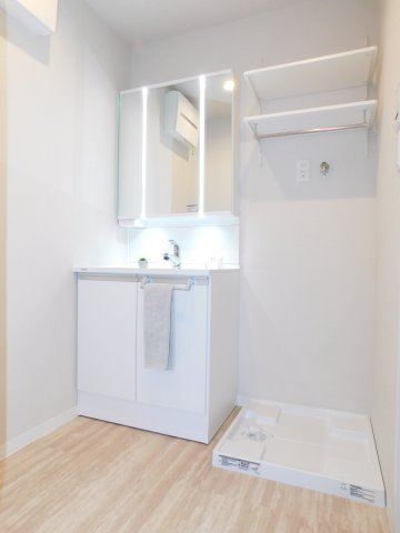 名古屋市西区名塚町３丁目の中古マンションの独立洗面台|◇洗面台◇　　洗面化粧台新品交換　リネン収納完備　（２０２６年１月リノベーション済）