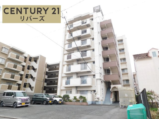 名古屋市西区名塚町３丁目の中古マンションの外観|内覧希望の方はお気軽にお問い合わせください♪　市営地下鉄鶴舞線「庄内通」駅徒歩８分！　閑静な住宅街♪　スーパーやコンビニ、小・中学校など周辺環境充実♪