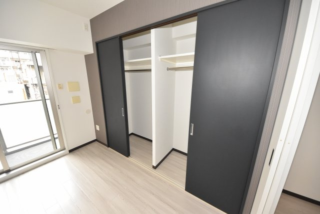 大阪市中央区博労町１丁目の賃貸マンションの収納