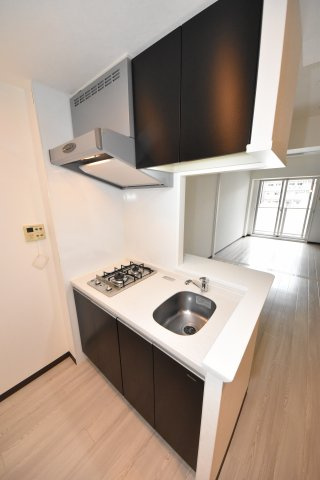 大阪市中央区博労町１丁目の賃貸マンションのキッチン