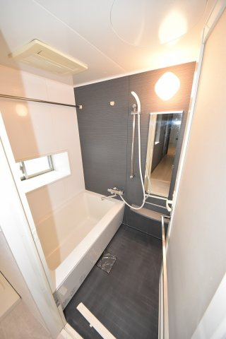 大阪市中央区博労町１丁目の賃貸マンションの浴室