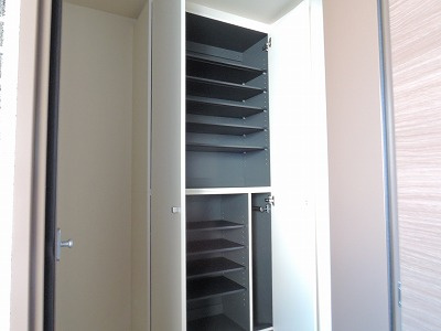 高槻市芥川町４丁目の賃貸マンションの内装