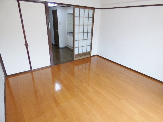 エムビルのその他