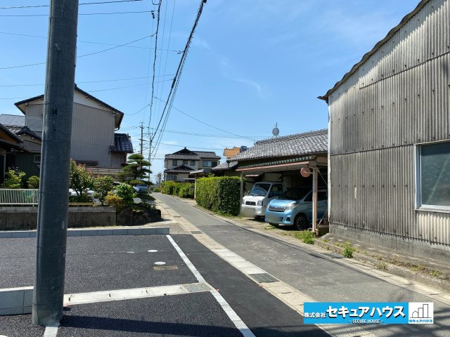 【本日ご案内可能】愛知郡東郷町大字諸輪字観音畑　全4棟の前面道路含む現地写真|事前予約にて現地ご見学いただけます！お気軽にお問い合わせください♪
■株式会社　セキュアハウス■
住宅ローンに強く、知識、経験豊富なスタッフ在籍
お客様に寄り添い、ご成約後もサポート致します。　　　　