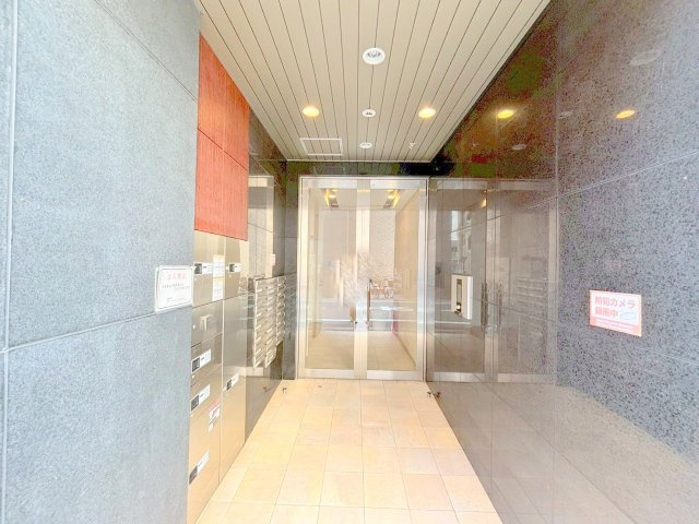 ロイヤルレジデンス新大阪のロビー