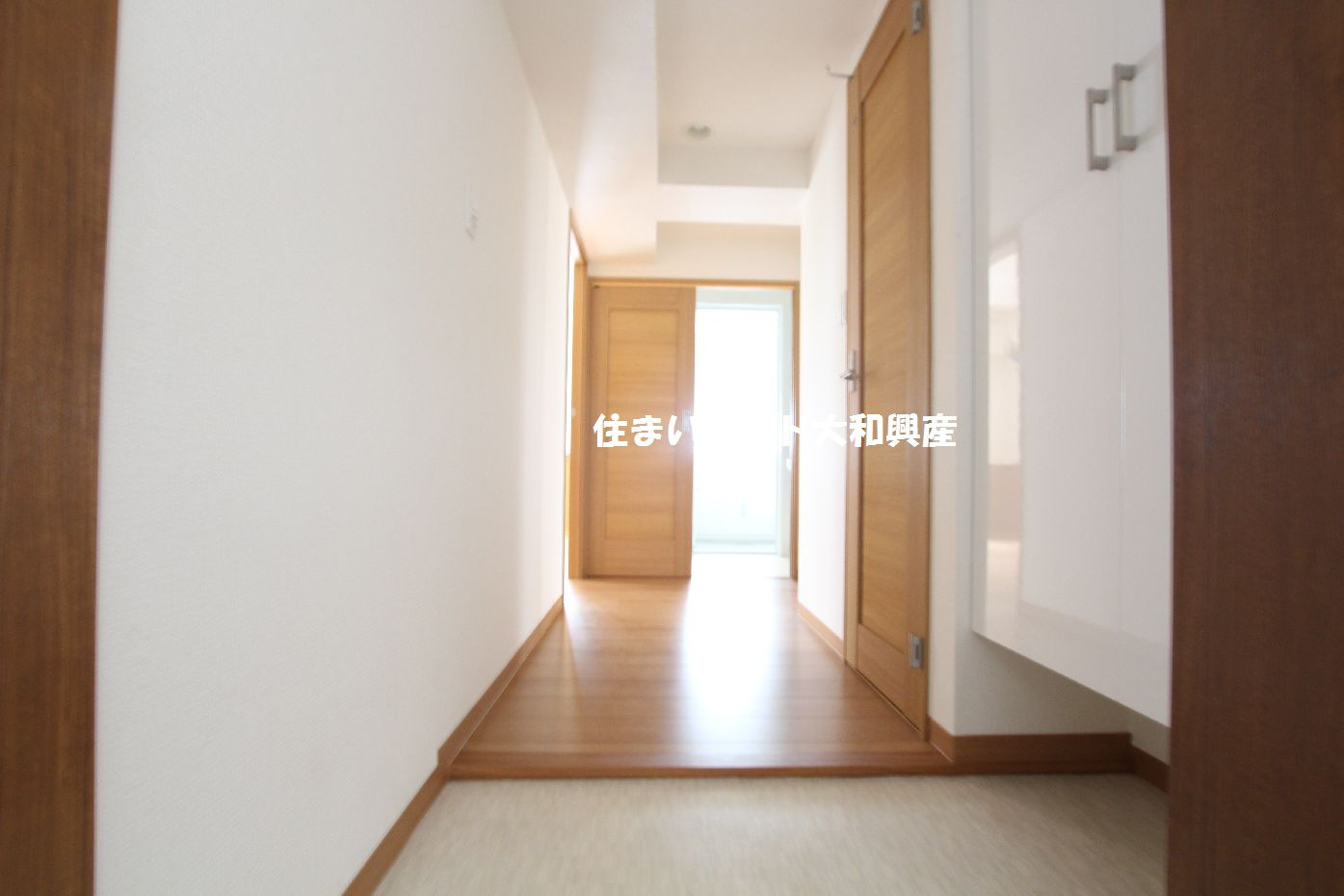 ヴィクトワール・フルーヴ６の玄関