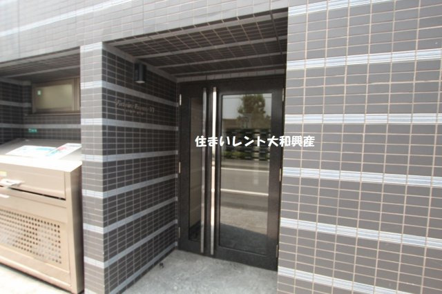 ヴィクトワール・フルーヴ６のエントランス