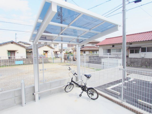 アップス大町DⅡの駐車場