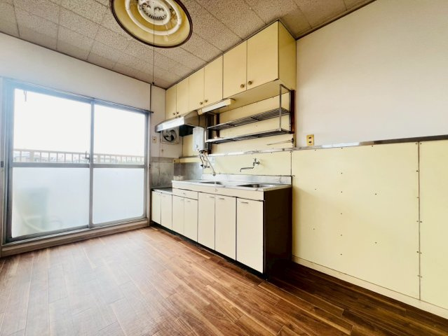 伊川谷住宅1号棟の居間・リビング