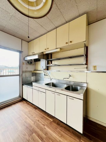 伊川谷住宅1号棟のキッチン