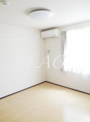 【居間・リビング】 | クレイノグラシア | 洋室のお部屋です。