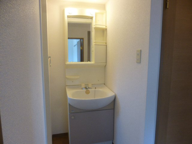 加西市北条町北条のハイツの洗面所