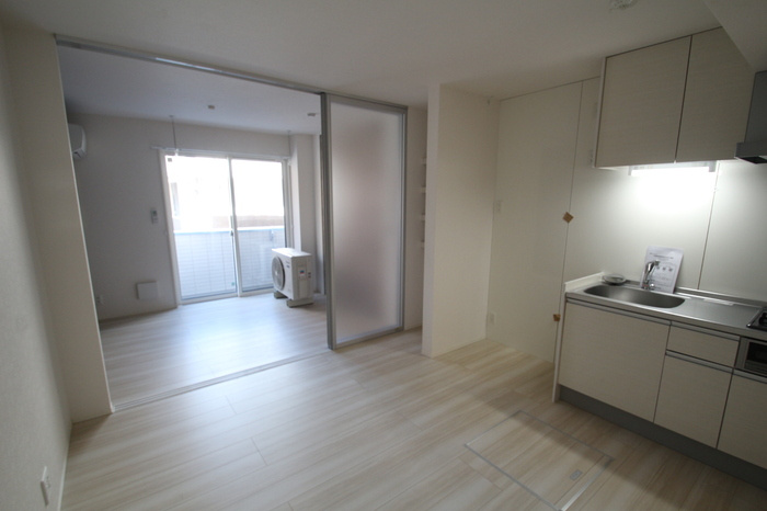 アヴァンス東日暮里の居間・リビング