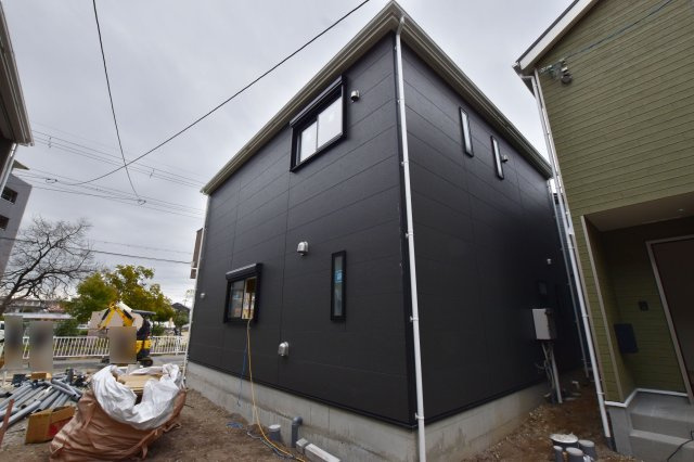 クレイドルガーデン尼崎市食満7丁目新築一戸建て｜2SLDK＋駐車2台可の外観|全棟、安心の耐震等級3＋耐風等級2住宅です。いざという時のためにこだわっておきたいポイントです。