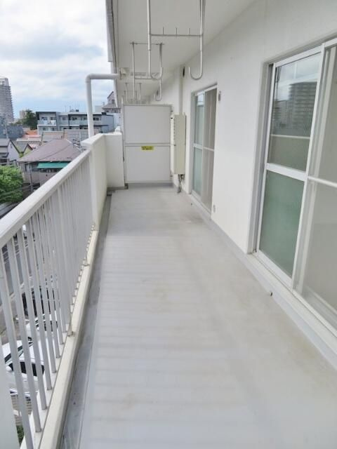 シテェ・ドルトワールのバルコニー