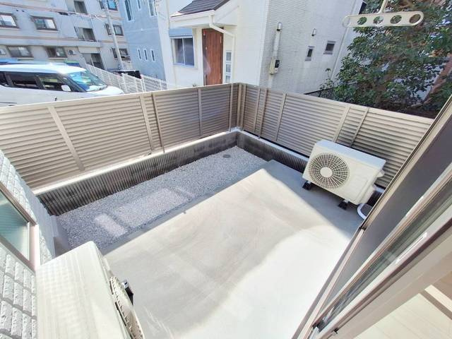 湘南台　メゾン　フォーサイトのバルコニー