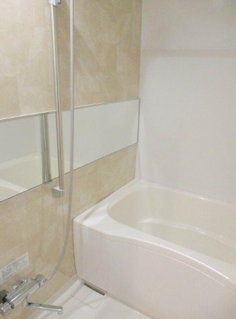 SOCIETY IKEGAMIの浴室|追焚と浴室乾燥機付きのお風呂