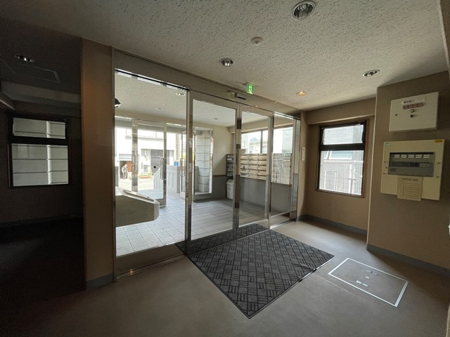 プリオール深田のエントランス|※写真は別部屋の物です。現況優先となります。