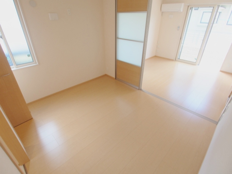 フラワーハイムの居間・リビング