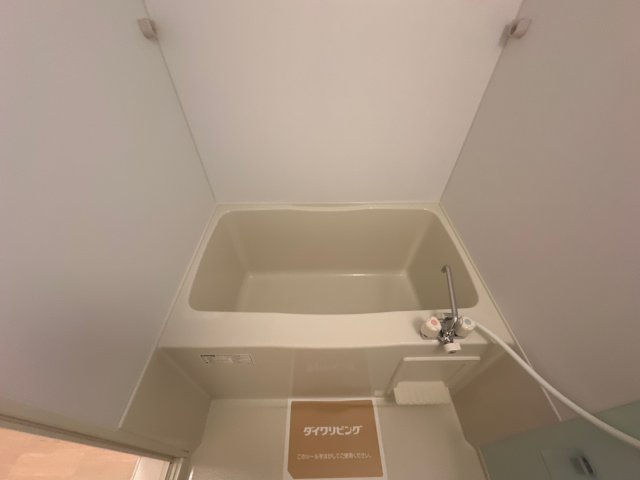 サンシャイン砥堀の浴室