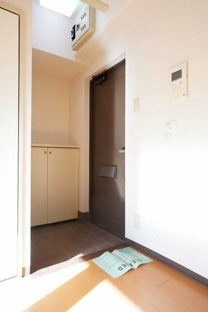 浅草スカイレジテルの玄関