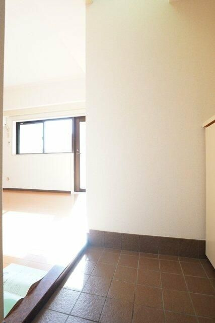 浅草スカイレジテルの玄関