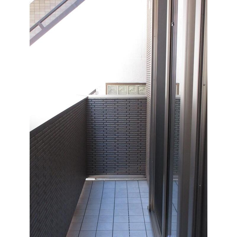 rana kusunokiのバルコニー|便利なバルコニー付き♪