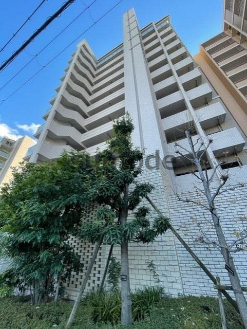 プラウド茨木西中条マークスの外観