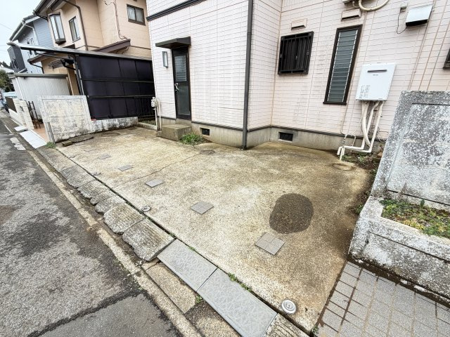 山武郡芝山町岩山貸家のエントランス