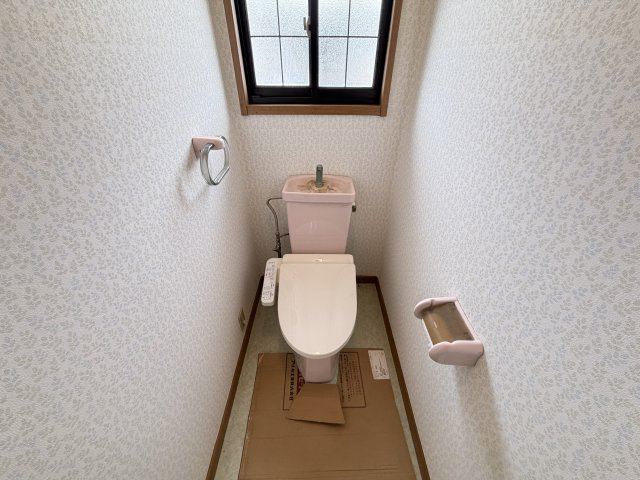 山武郡芝山町岩山貸家のトイレ