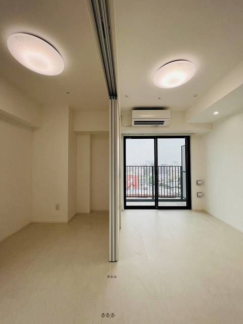 プライマル根岸の居間・リビング