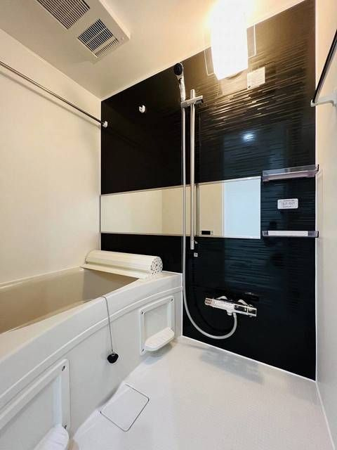 プライマル根岸の浴室