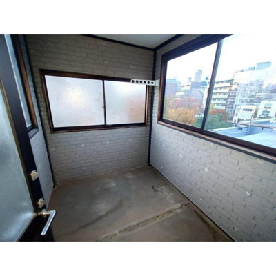 【バルコニー】 | 代官山駅前商業ビル |  