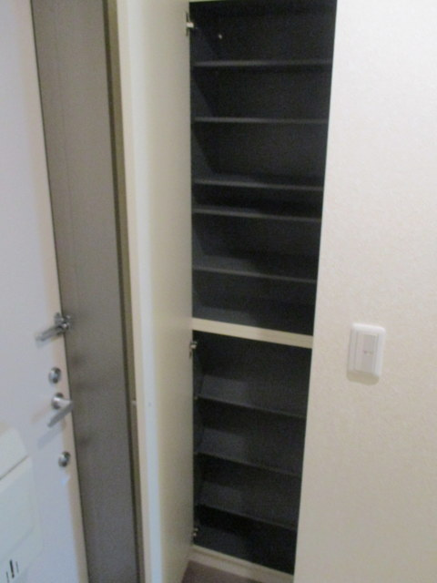 ＭＹコート経堂の玄関