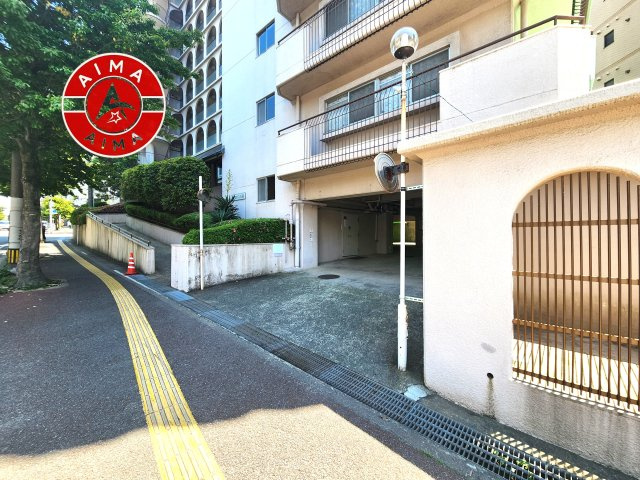 エクセレンス谷の現況写真|前面道路を含む現地写真です。