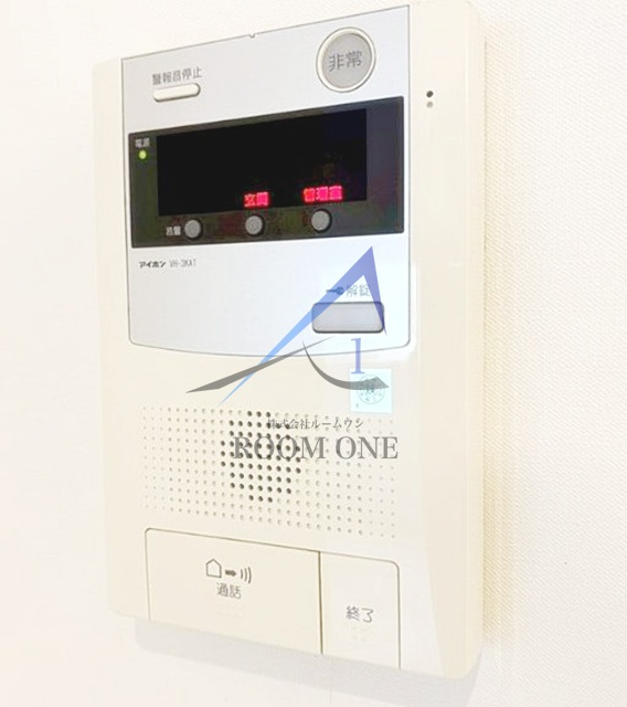 シャトレ市ヶ谷のセキュリティ|モニター付きインターホンです。