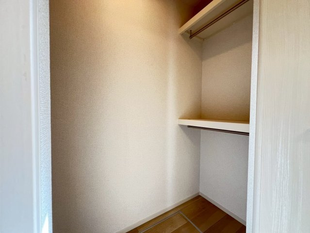 リバーサイドＷＨの収納