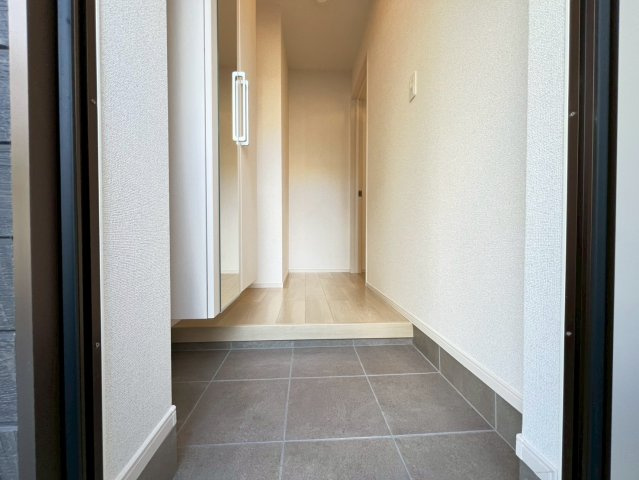 リバーサイドＷＨの玄関