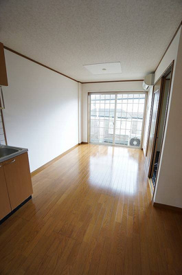 【居間・リビング】 | ラフィーネ・プロムナードＣ