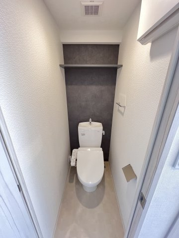 大阪市都島区都島北通２丁目の賃貸マンションのトイレ