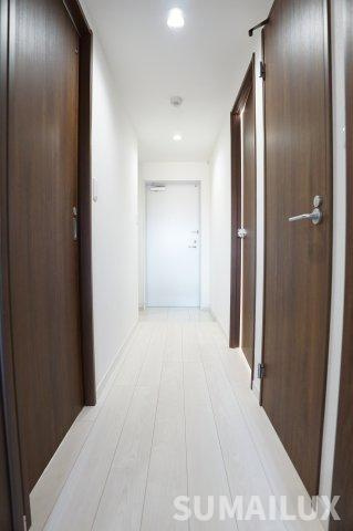 LIBTH大津の玄関