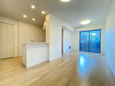 【居間・リビング】 | リバーサイドＷＨ