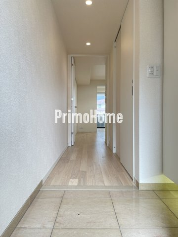 パトリス神保町の玄関